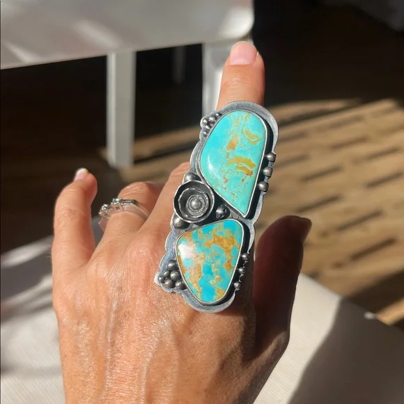Mercury Orchard  vintage one of a kind Turquoise Silver Statement Ring - Picture 2 of 11